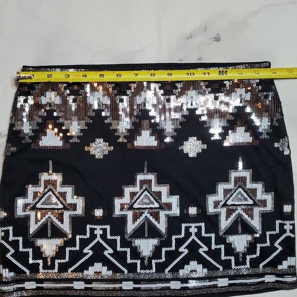 Express Black/Silver/White Sequin Skirt - Picture 4 of 5